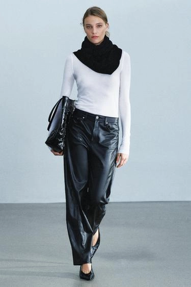 Брюки с эффектом кожи cropped relaxed fit из коллекции zw- Заказать в России
