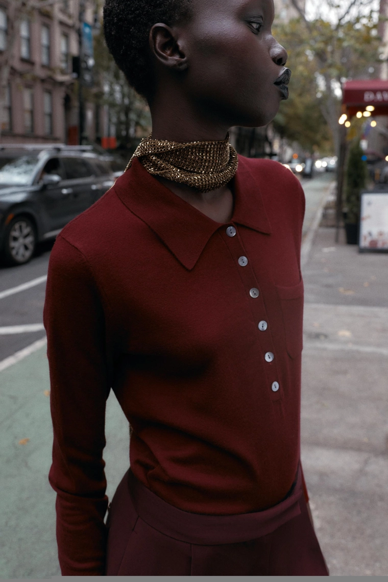 Поло из шерсти с карманом