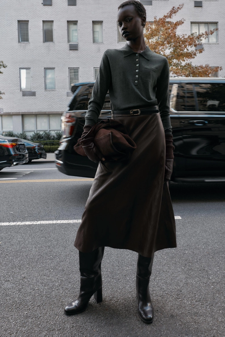 Поло из шерсти с карманом