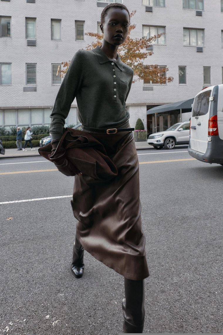 Поло из шерсти с карманом