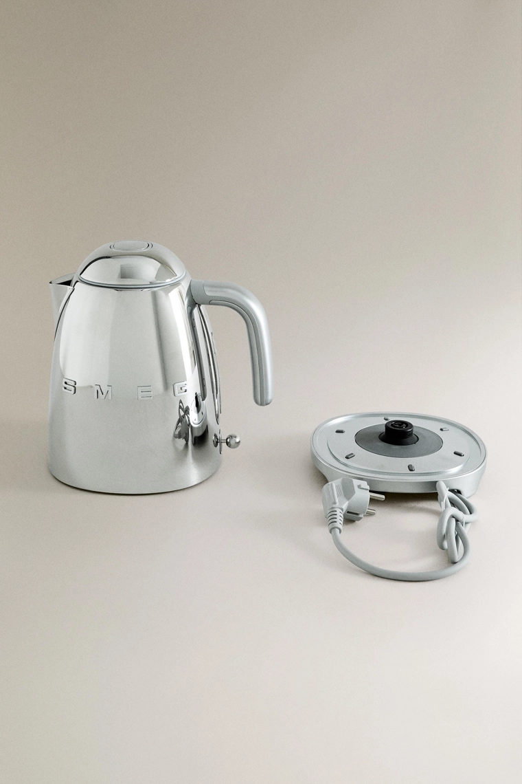 Большой чайник smeg из нержавеющей стали