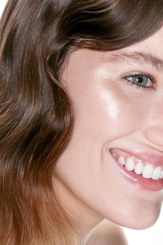 Жидкий хайлайтер zara tempting glow