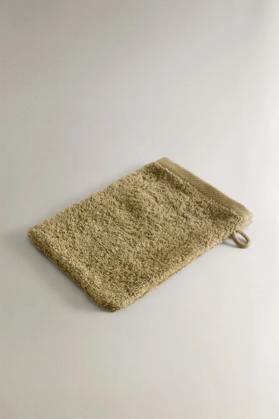 Cotton terry bath-mitt