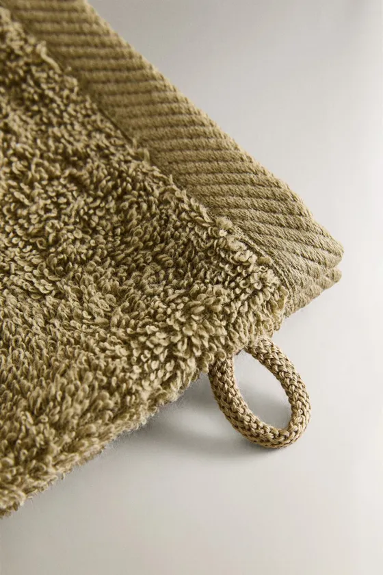 Cotton terry bath-mitt