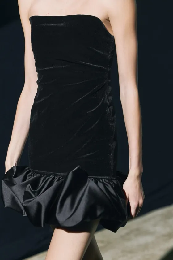 КОРОТКОЕ БАРХАТНОЕ ПЛАТЬЕ — ZW COLLECTION