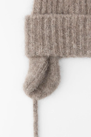 Шапка бини из альпаки, с ушками- Заказать в России