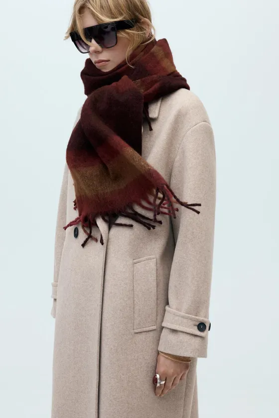 клетчатый шарф с бахромой