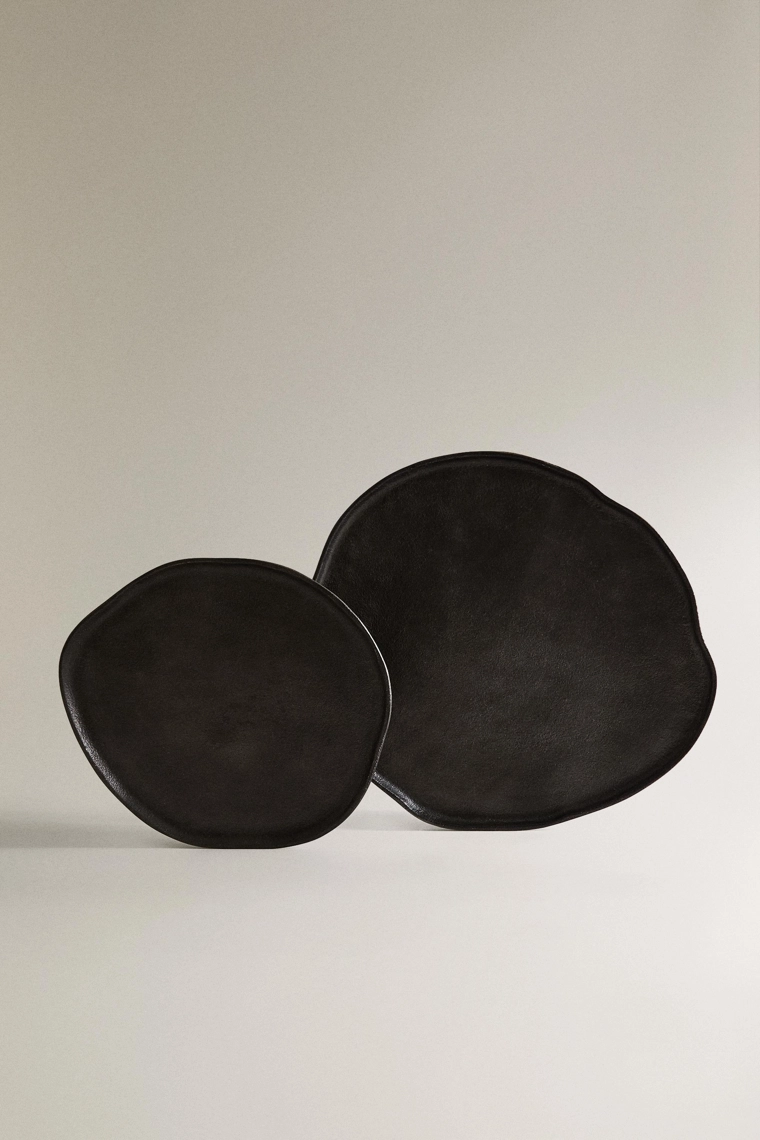 Декоративный металлический лоток