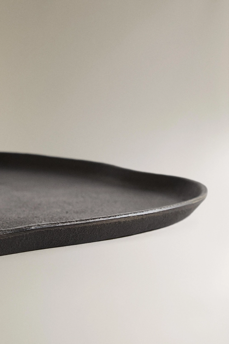 Декоративный металлический лоток