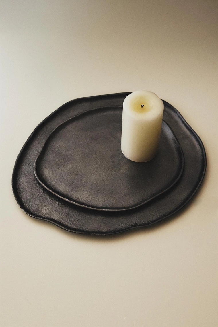 Декоративный металлический лоток