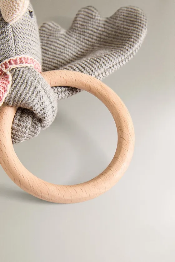 Детская игрушка-погремушка утенок