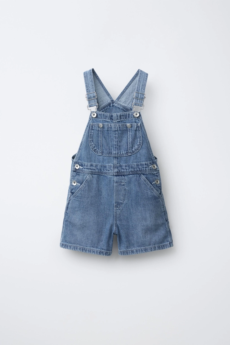 Джинсовые короткие комбинезоны