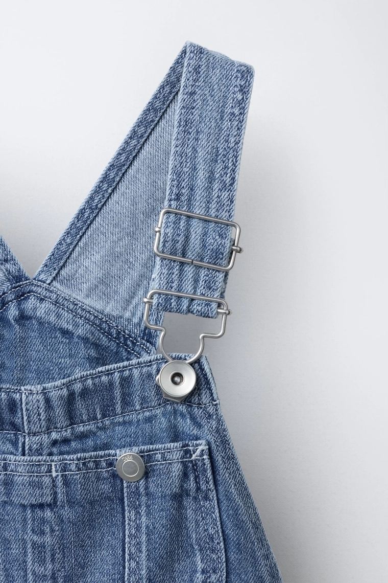 Джинсовые короткие комбинезоны