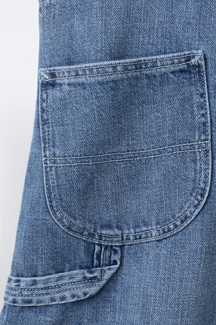 Джинсовые короткие комбинезоны