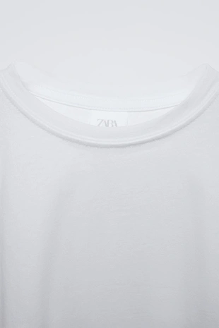 Однотонная футболка