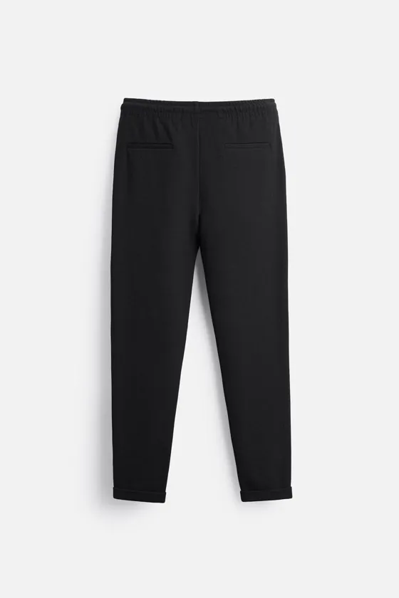 Брюки regular fit из комфортного эластичного материала