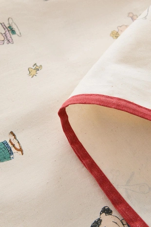 Детский пропитанный смолой скатерть PEANUTS™- Заказать в России