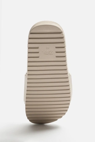 Пляжные тапочки