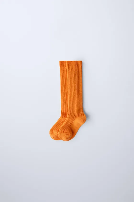 Long ribbed socks