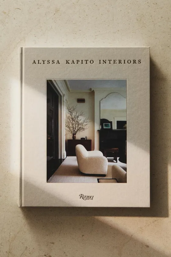 Книга alyssa kapito interiors