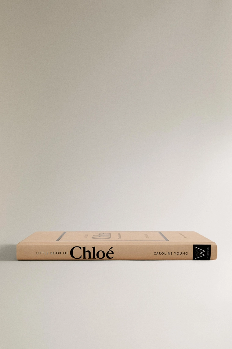 Маленькая книга chloé (на английском языке)