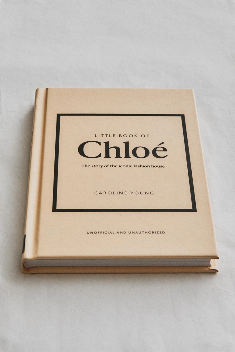 Маленькая книга chloé (на английском языке)