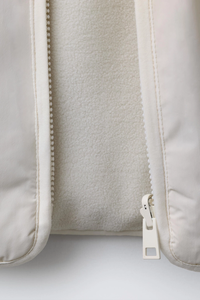 Утепленный двусторонний жакет из флиса