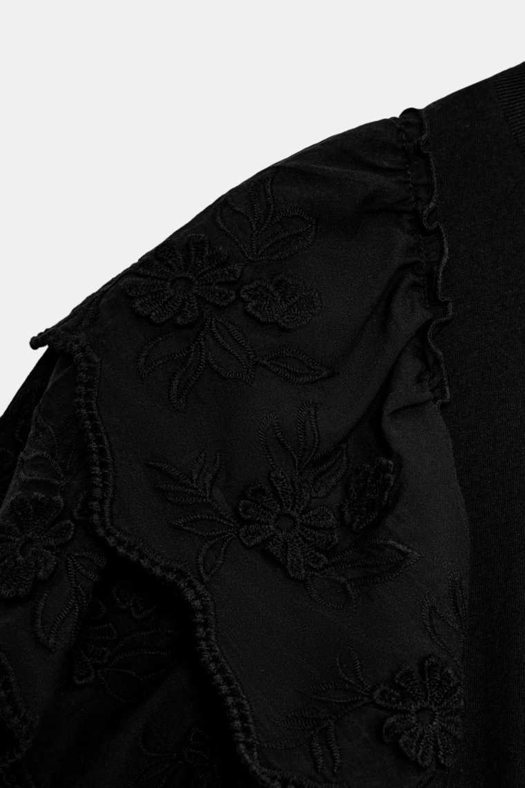 Футболка с короткими рюшами