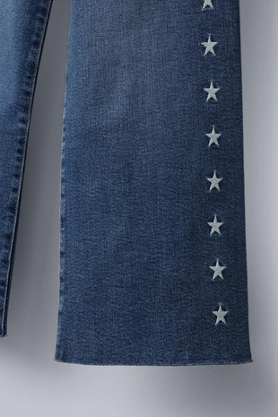 Джинсы с вышивкой «звезды»- Заказать в России