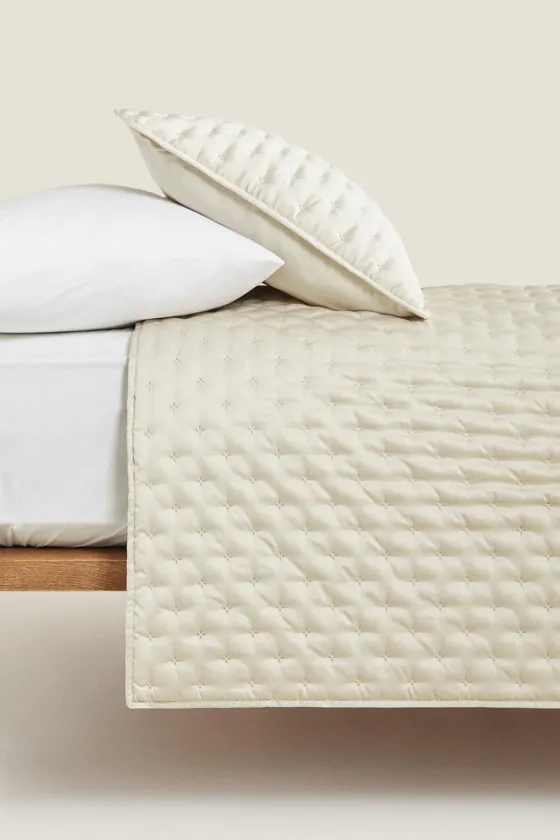Одеяло plain quilt with knots