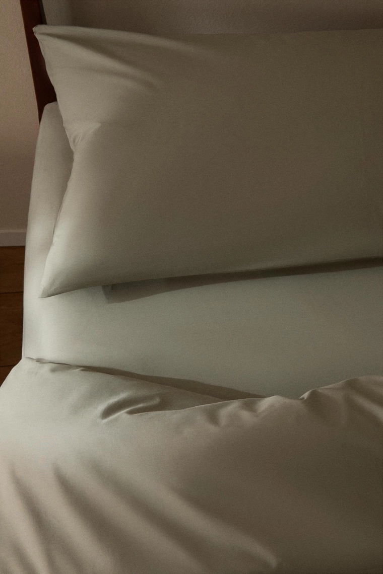 Простынь с резинкой percale | 40 см (плотность 200 нитей)