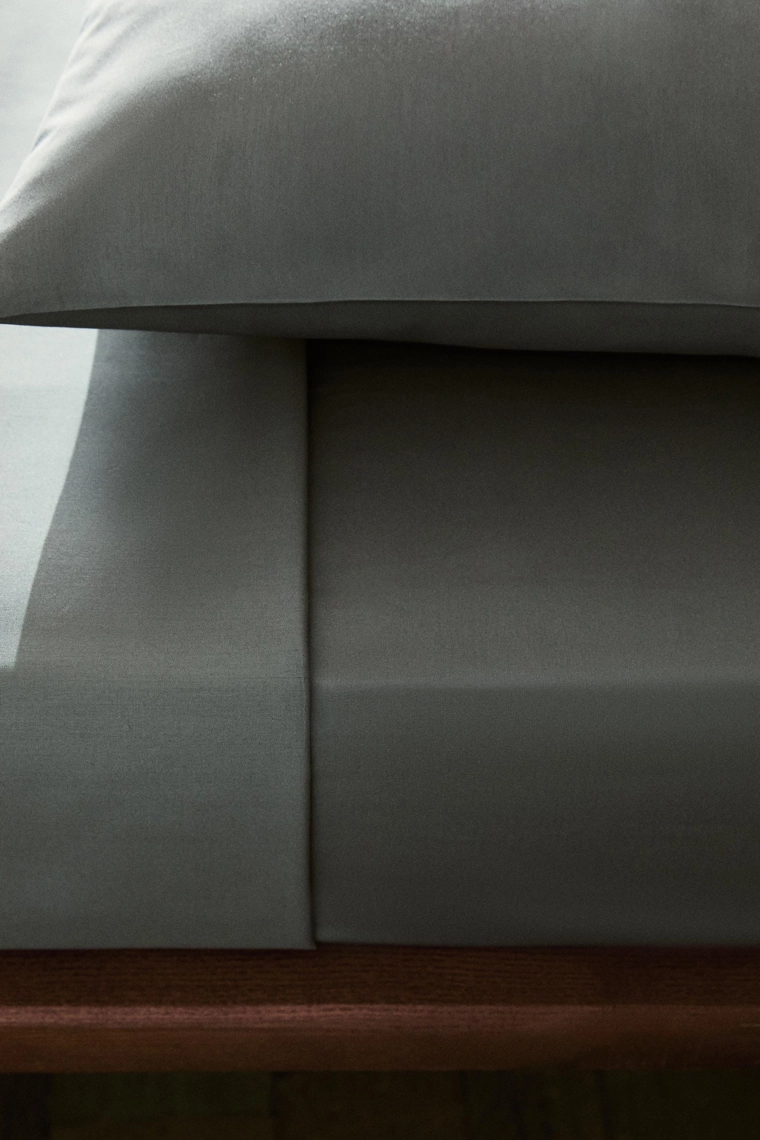 Простынь на резинке из перкаля | 40 см (плотность 200 нитей)