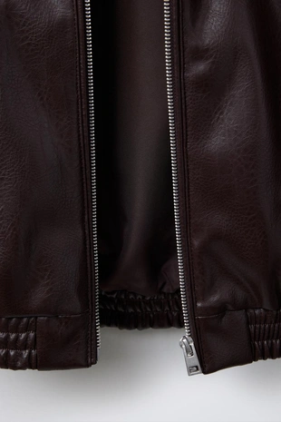 Бомбер из искусственной кожи