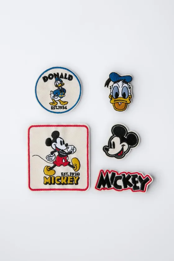 Набор из пяти заплаток с изображениями микки мауса и дональда дака © disney