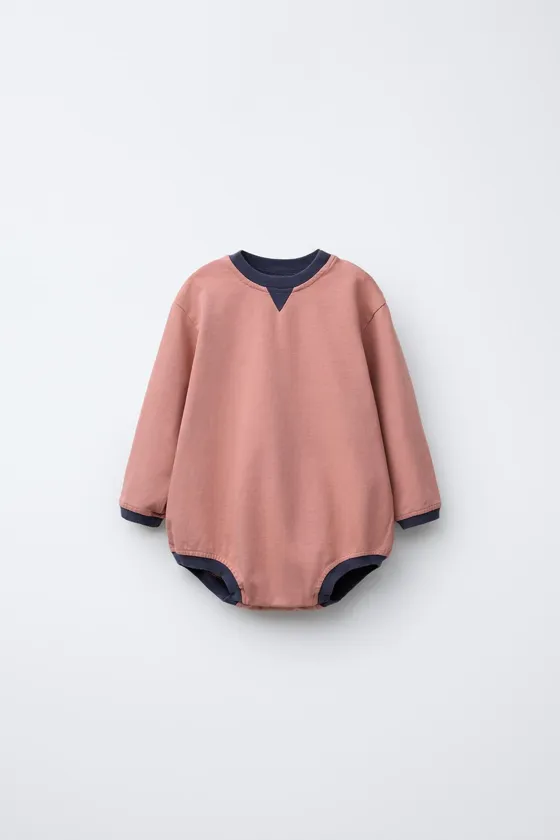 Полукомбинезон из футбольного полотна с контрастными отделками