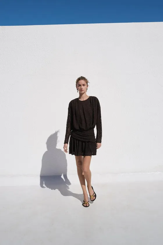 Короткое платье из кружев short lace dress