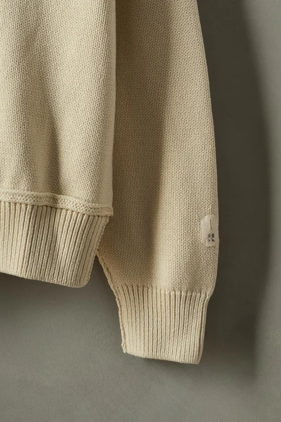 Свитер с v-образным вырезом x sr_a