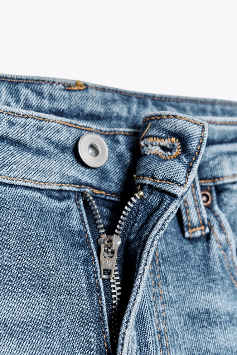Джинсы zara в стиле high-waist с укороченным широким подолом