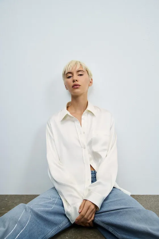 ДЖИНСЫ  ОВЕРСАЙЗ С ВЫСОКОЙ ПОСАДКОЙ И СТРАЗАМИ