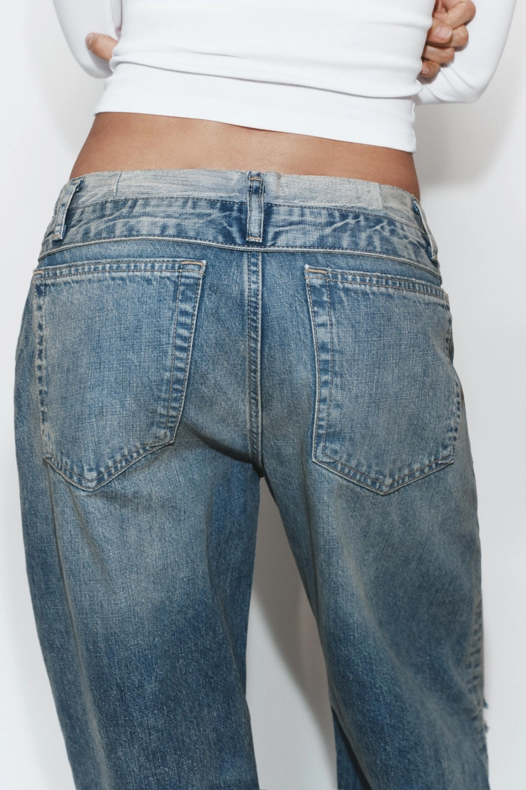 Джинсы средней посадки с завышенной талией trf