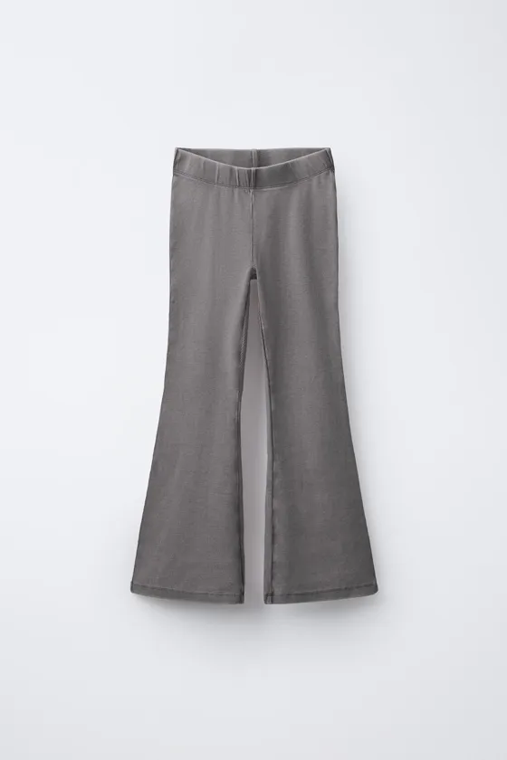 КОМПЛЕКТ ИЗ ФУТБОЛКИ И  ЛЕГИНСОВ FLARE С ЭФФЕКТОМ ПОТЕРТОСТИ