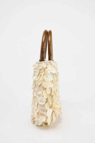 Сумка с перламутровыми деталями- Заказать в России