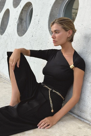 Топ асимметричного кроя из полиамида- Заказать в России