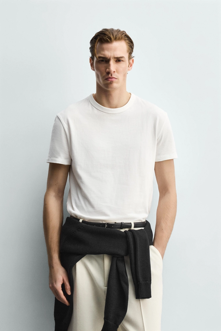 Мягкая футболка свободного кроя