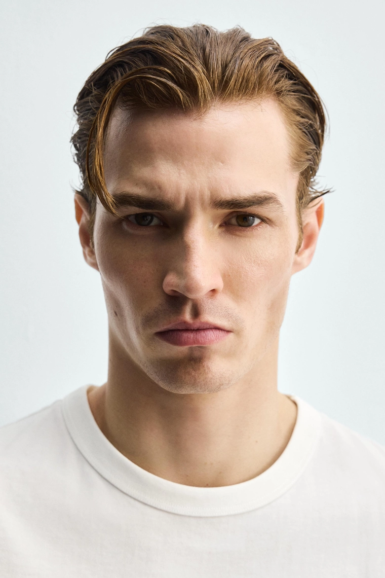 Мягкая футболка свободного кроя