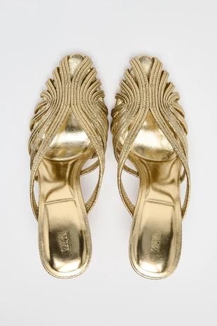 Блестящие босоножки на шпильке- Заказать в России