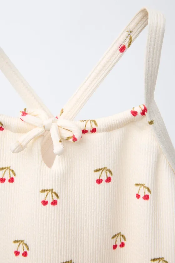 Купальник с вишней