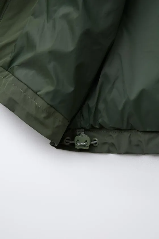 ЛЕГКАЯ КУРТКА С КАПЮШОНОМ WATER REPELLENT