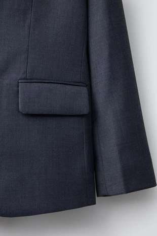 Костюмный блейзер из рельефной ткани- Заказать в России