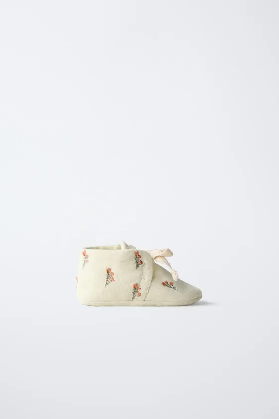 Хлопковые ботиночки с цветочным узором
